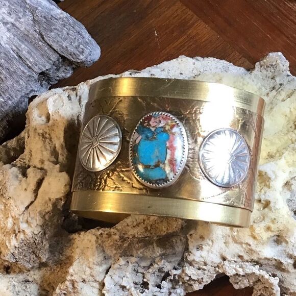 Turquoise & Spiny Oyster Brass Cuff Bracelet, NEW - Picture 1 of 5